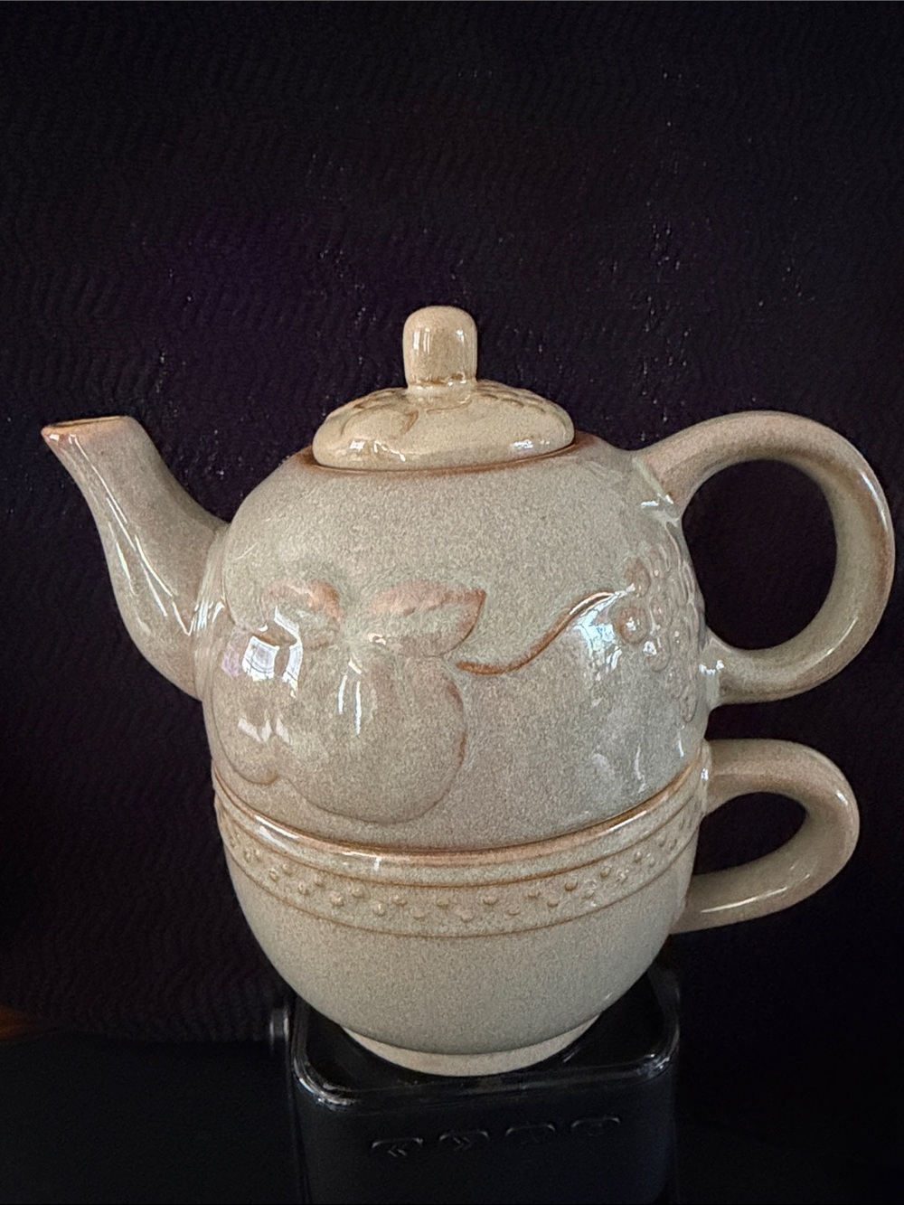 Glazed Ceramic Teapot and Cup Set in Light Beige With Fruit Embellishment